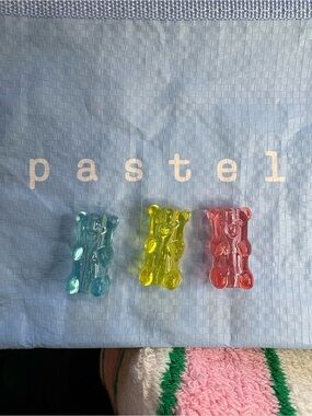 CJ hendry pastel bears 3